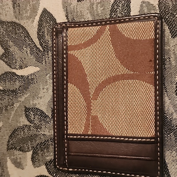 Coach card holder wallet EUC - Picture 1 of 1